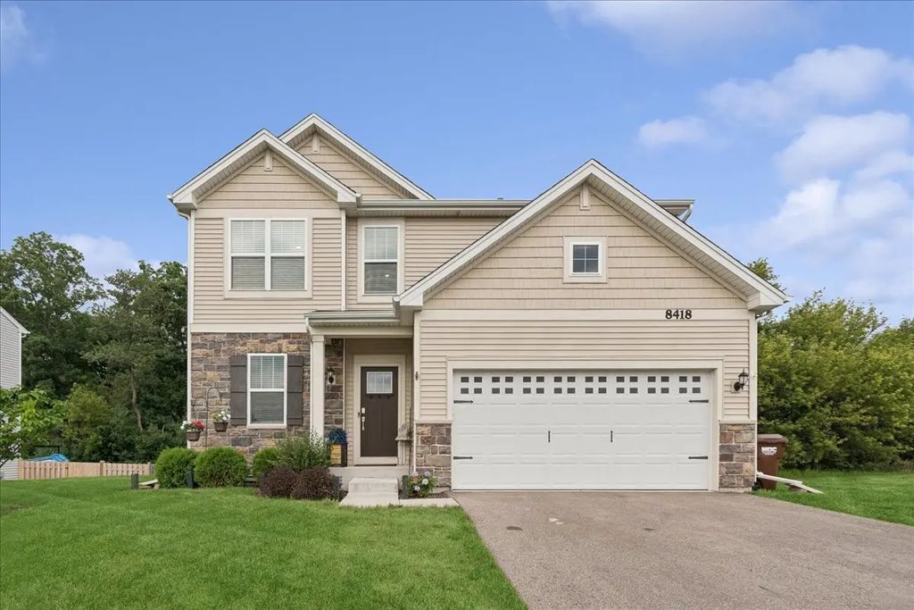 8418 White Oaks Court, Wonder Lake