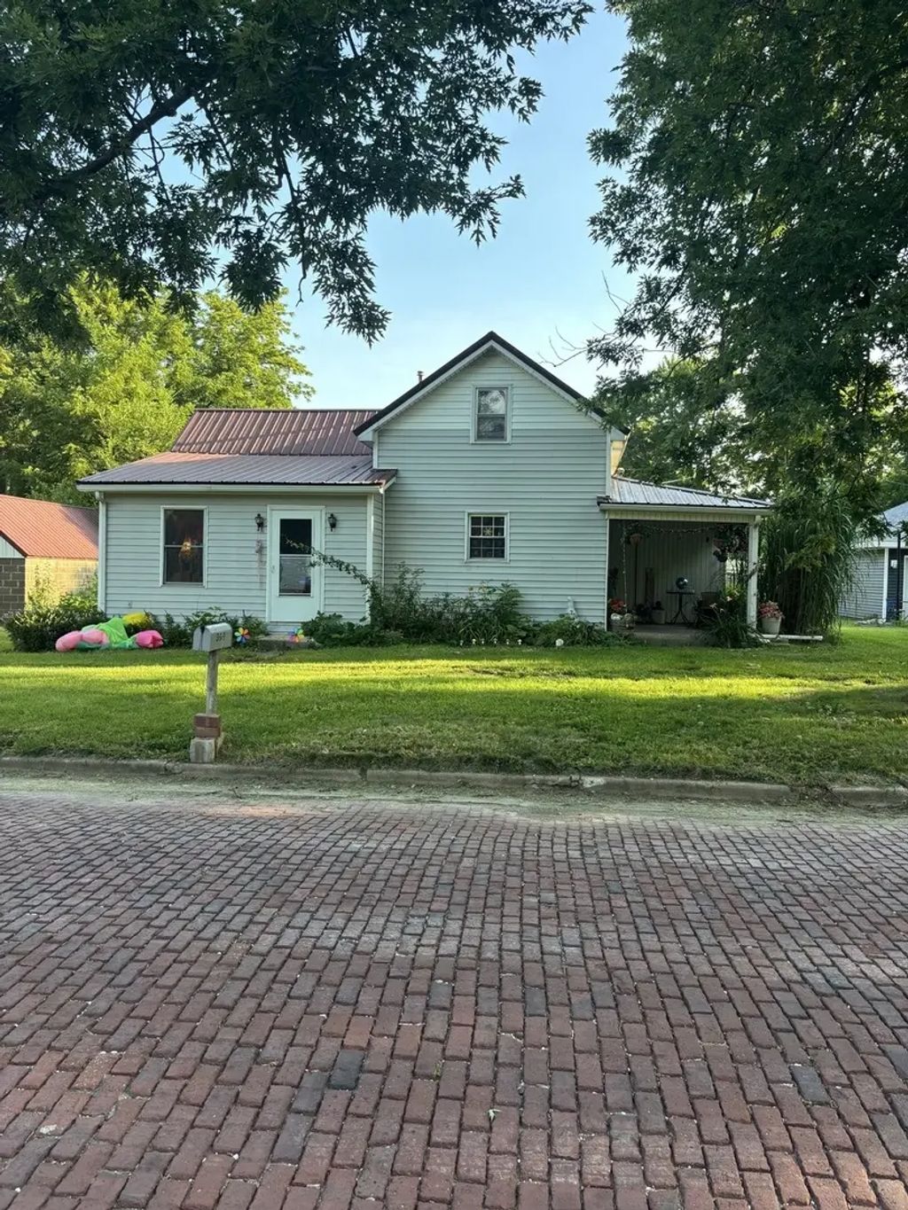 309 E Walnut Street, Piper City