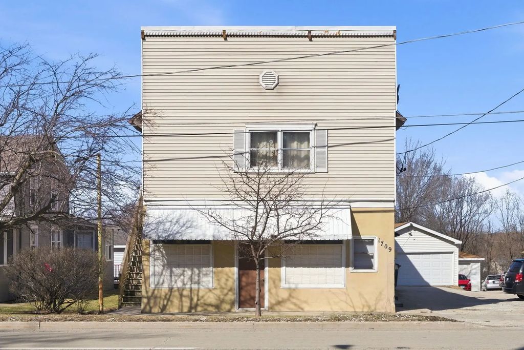 1709 S State Street, Lockport