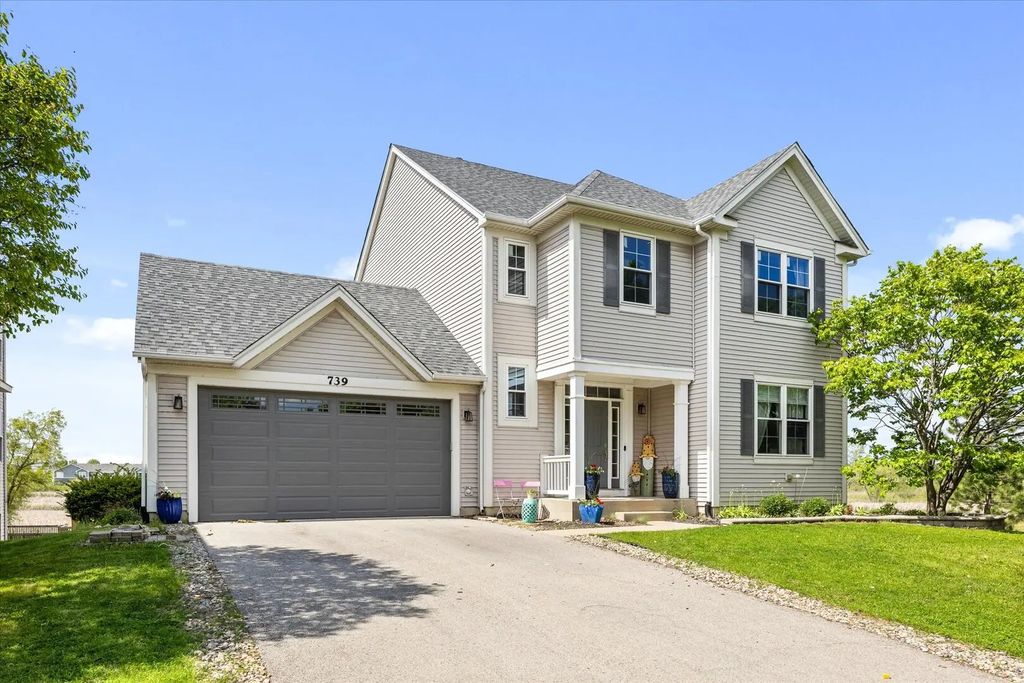 739 Bonaventure Drive, Oswego