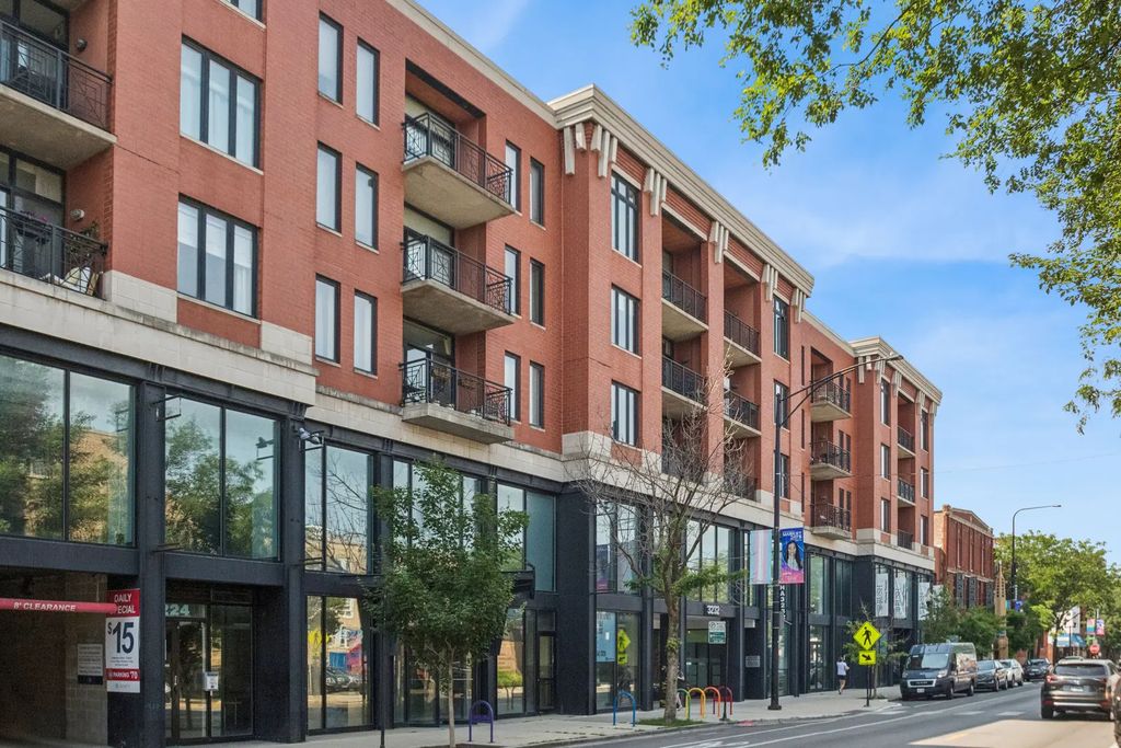 3232 N Halsted Street D712, Chicago, 60657