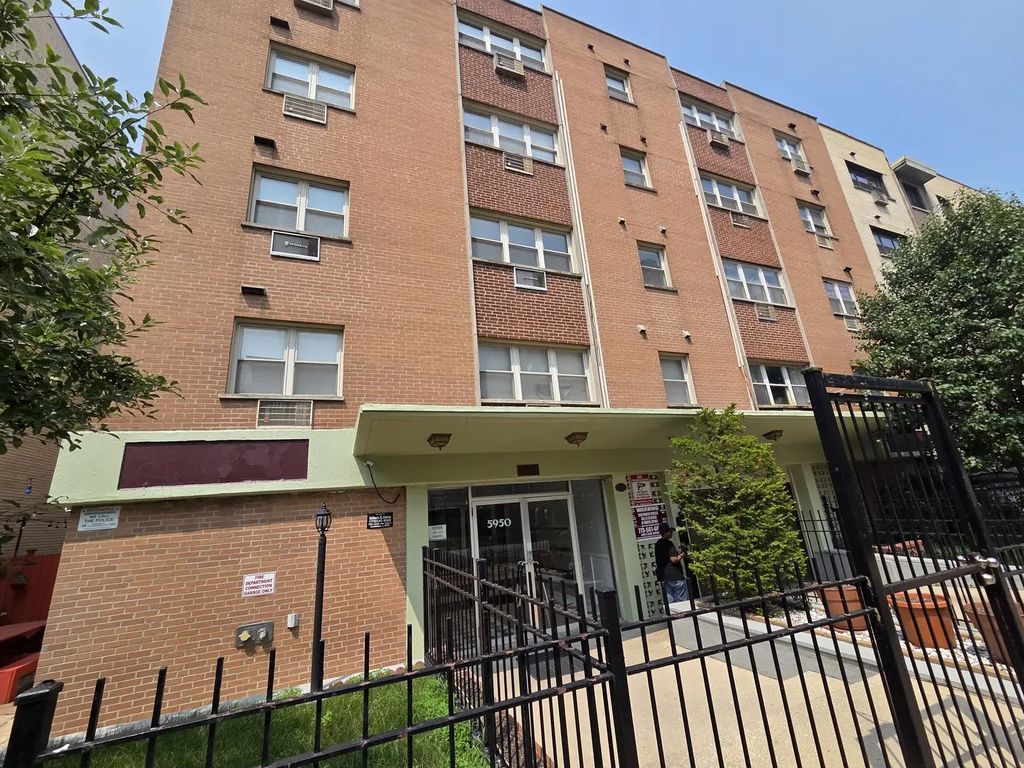 5950 N Kenmore Avenue 505, Chicago, 60660