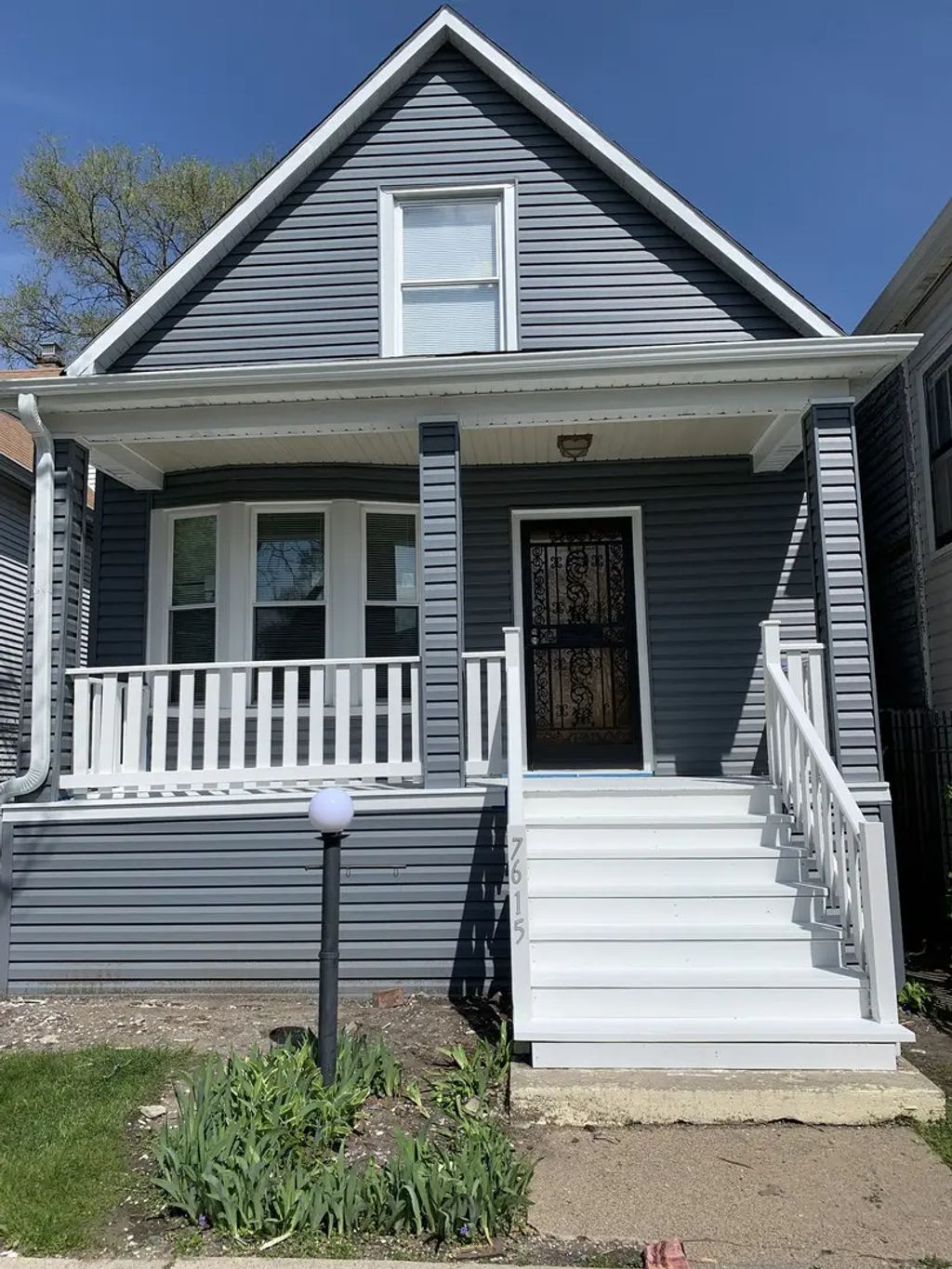 7615 S Champlain Avenue, Chicago