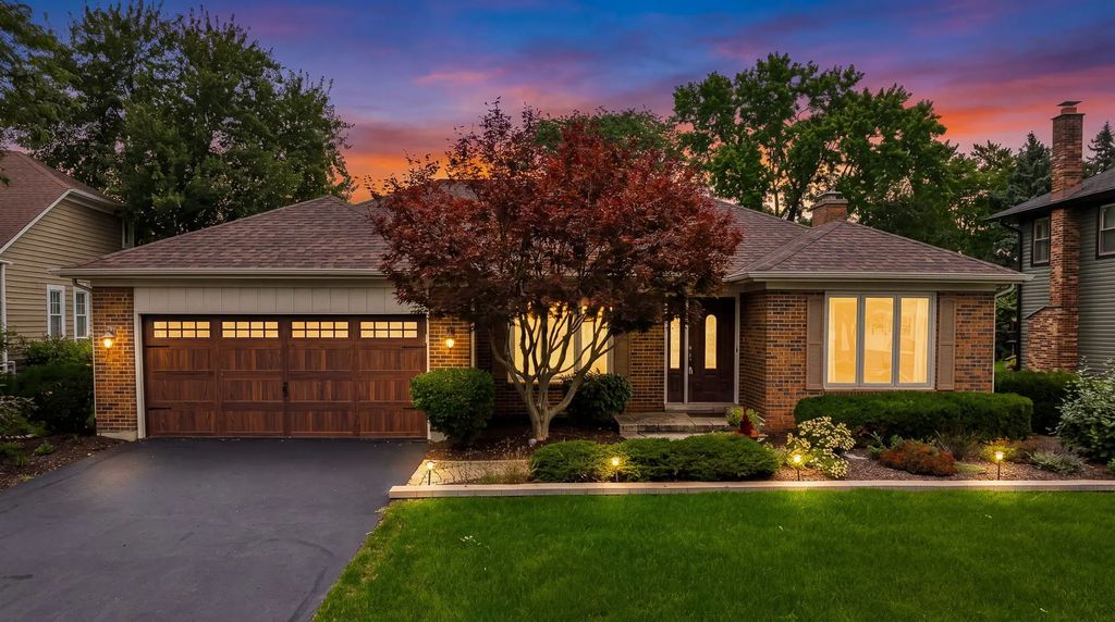 4418 Basswood Drive, Lisle