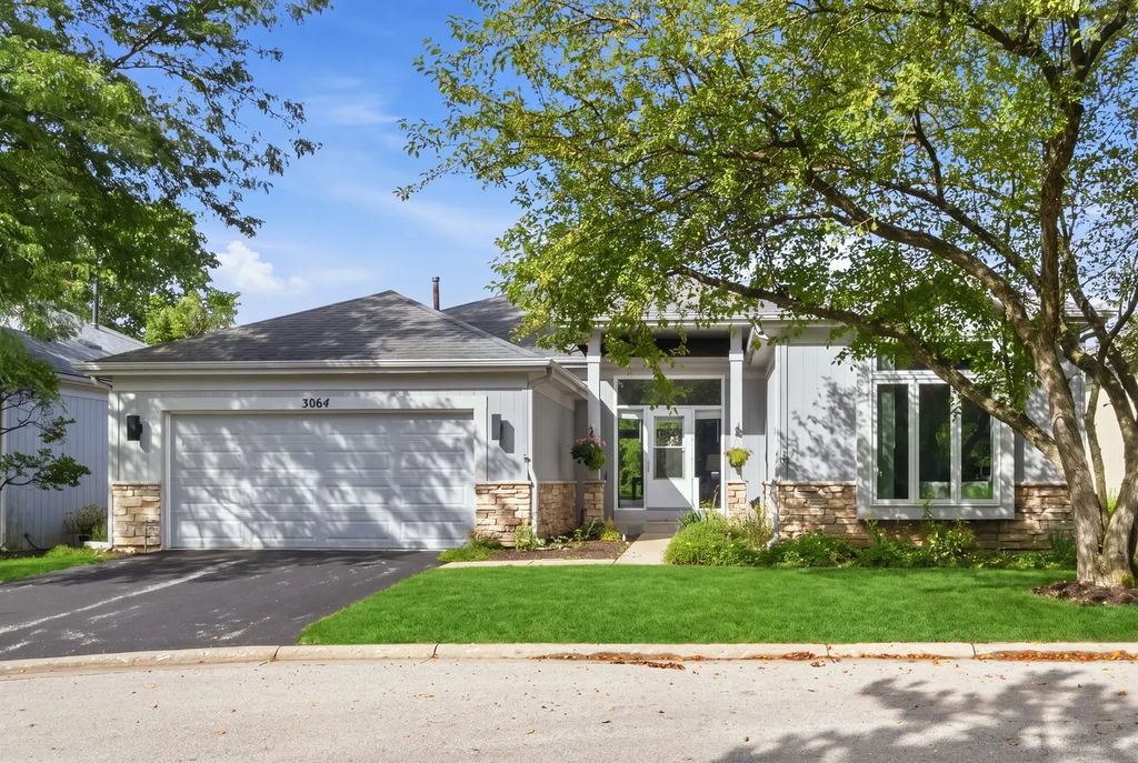 3064 N Southern Hills Drive, Wadsworth