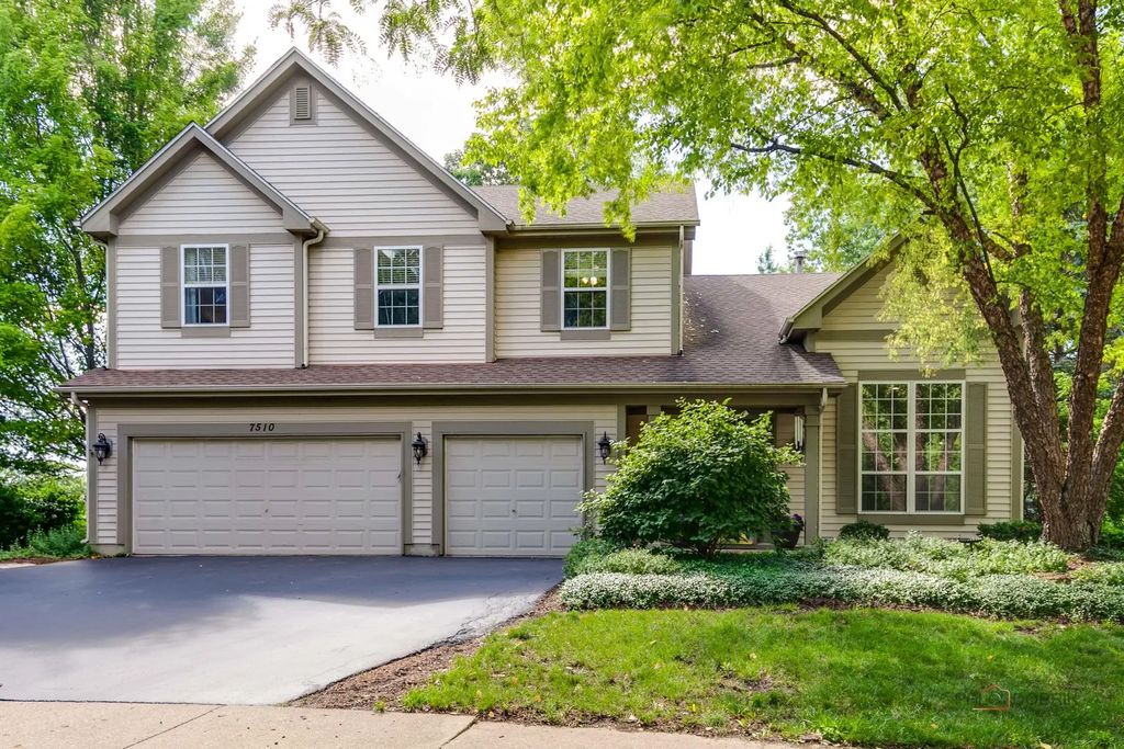 7510 Clarewood Lane, Gurnee