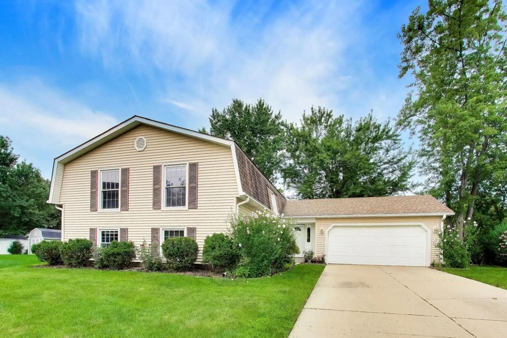 4500 Sundance Court, Hoffman Estates