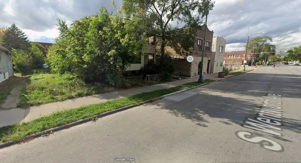 10718 S Edbrooke Avenue, Chicago