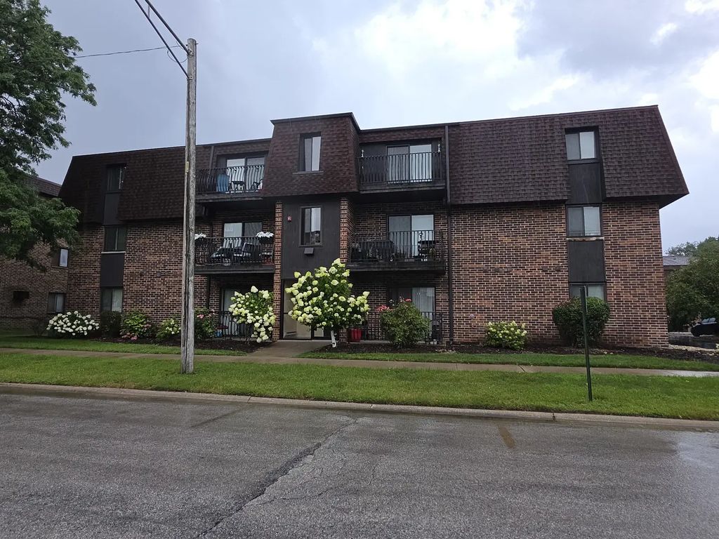 14526 S Muskegon Avenue 1c, Burnham