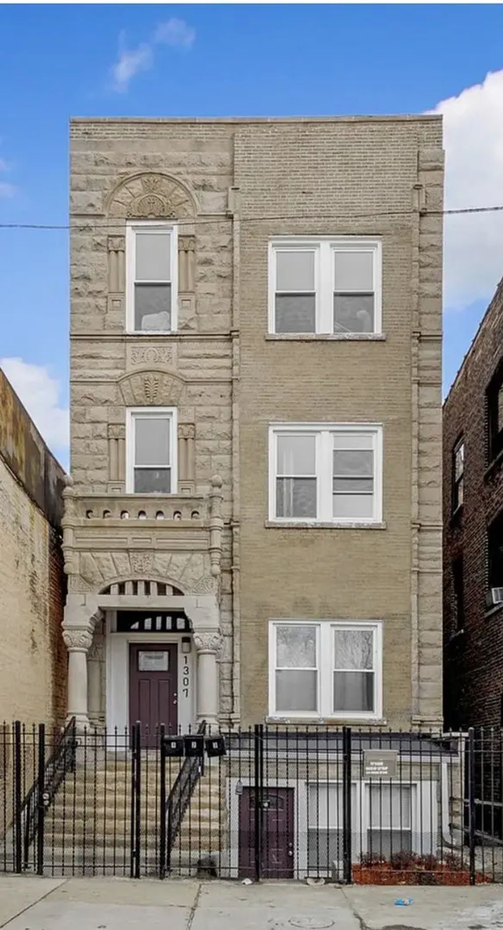 1307 S Kedzie Avenue, Chicago, 60623