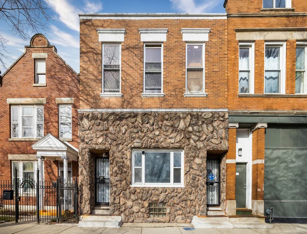 2702 S Spaulding Avenue, Chicago