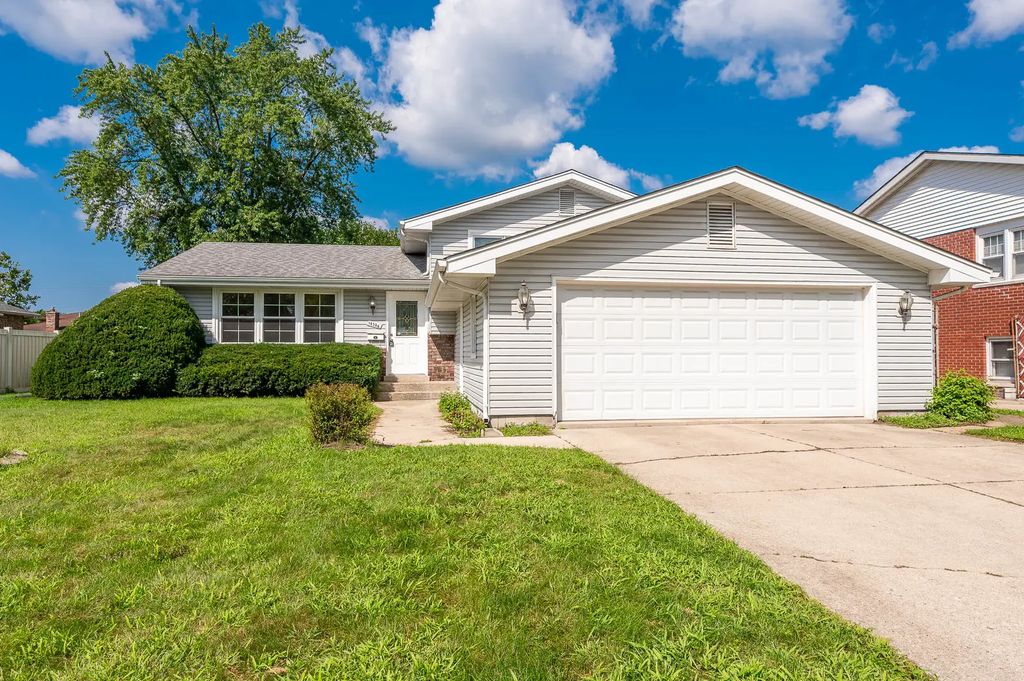 18326 Bock Road, Lansing