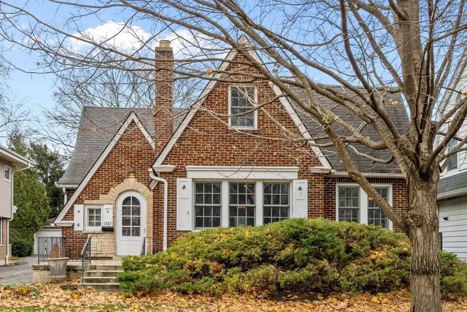 Photo of Listing #12731197