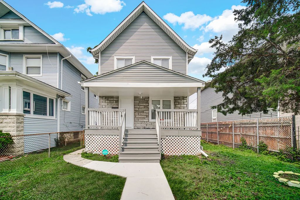 5222 W Monroe Street, Chicago