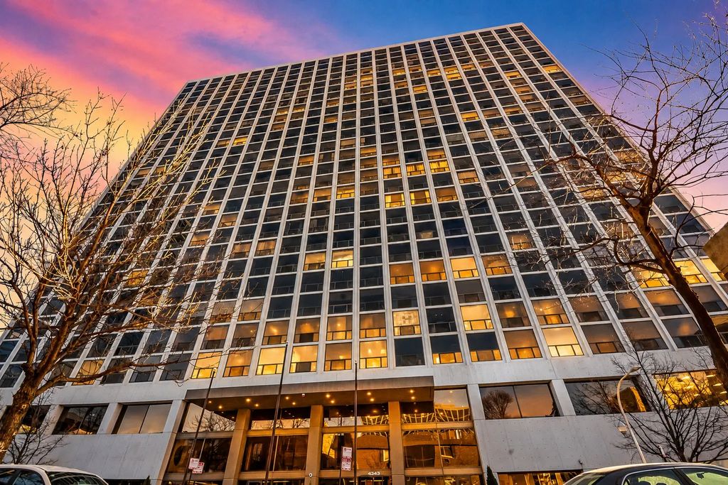 4343 N Clarendon Avenue 2801, Chicago, 60613