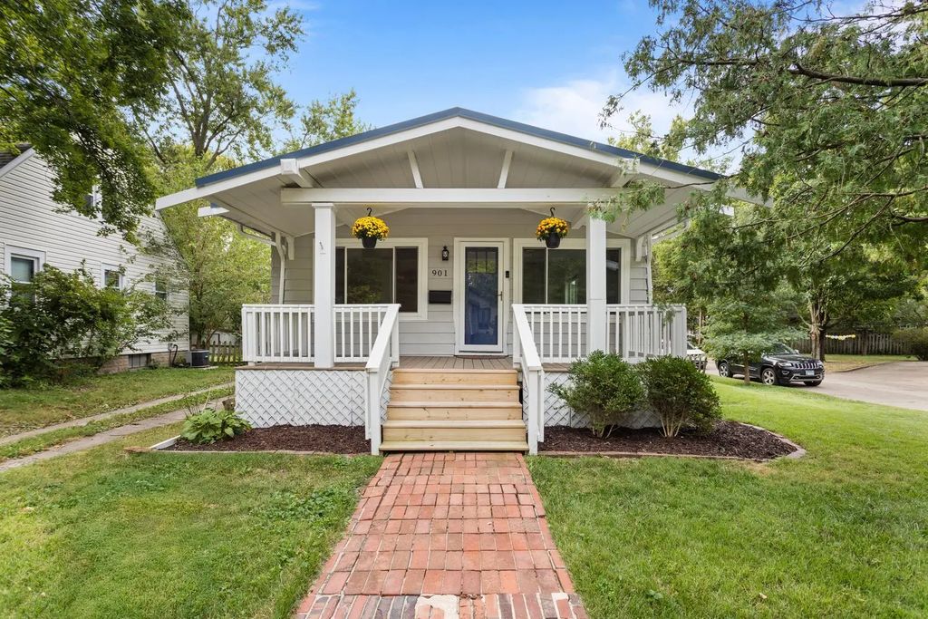 901 E Washington Street, Urbana