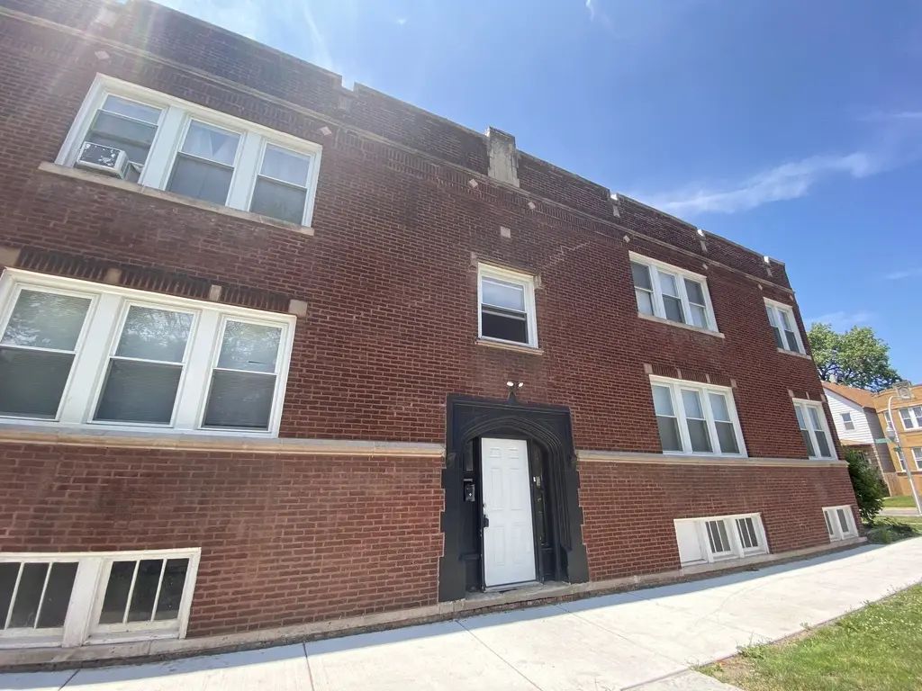 8900 S Langley Avenue 2, Chicago