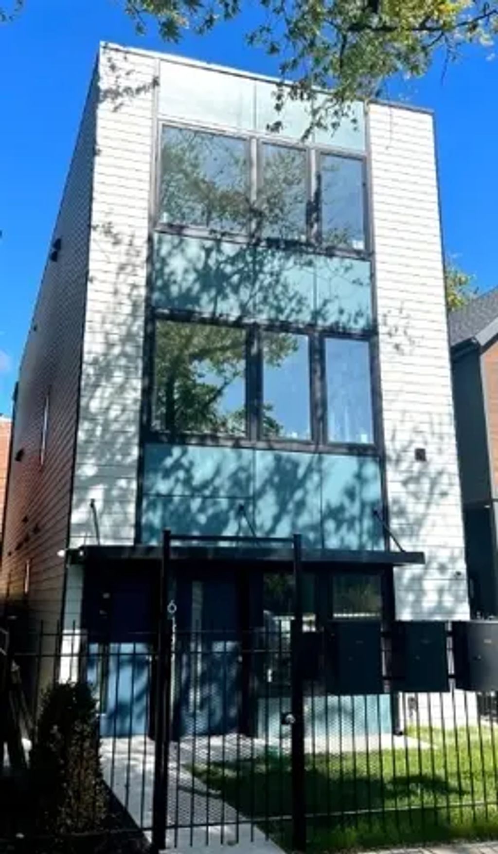 6455 S St. Lawrence Avenue 3, Chicago, 60637