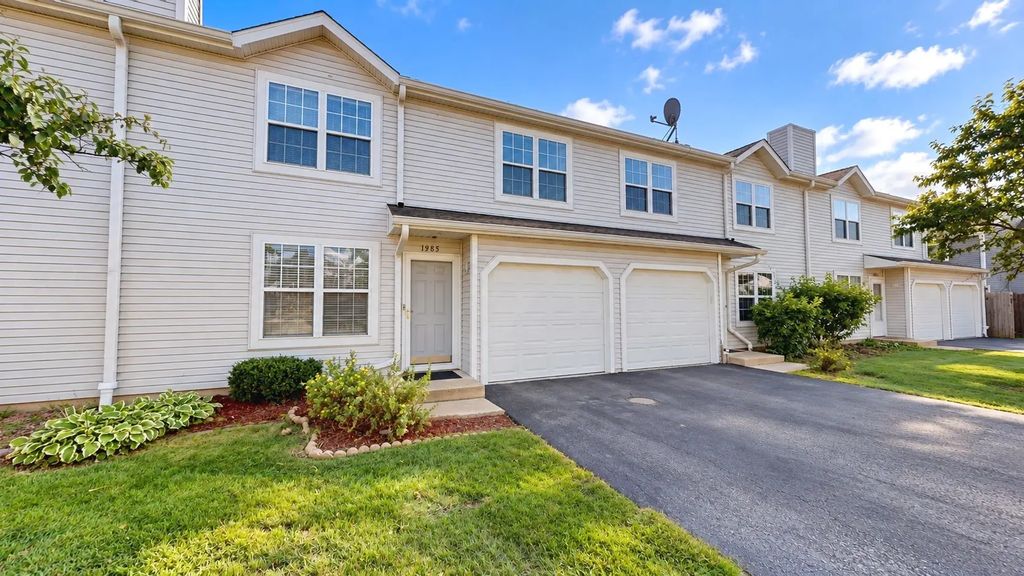 1985 Westview Lane, Round Lake Beach