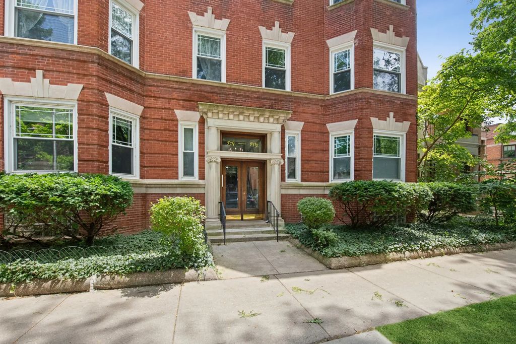 5715 S Blackstone Avenue 2s, Chicago