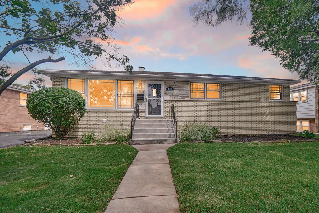 17537 70th Court, Tinley Park