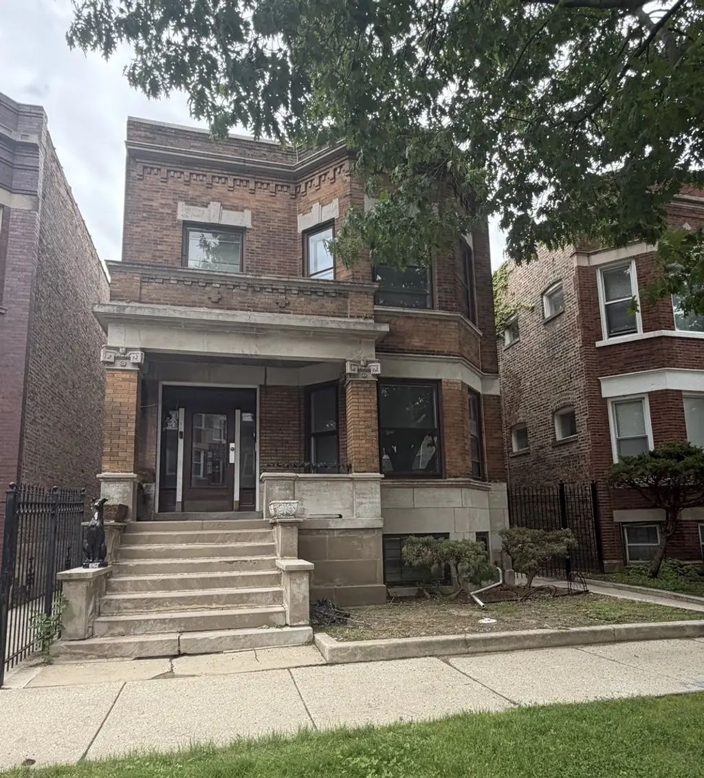 6125 S Champlain Avenue G, Chicago