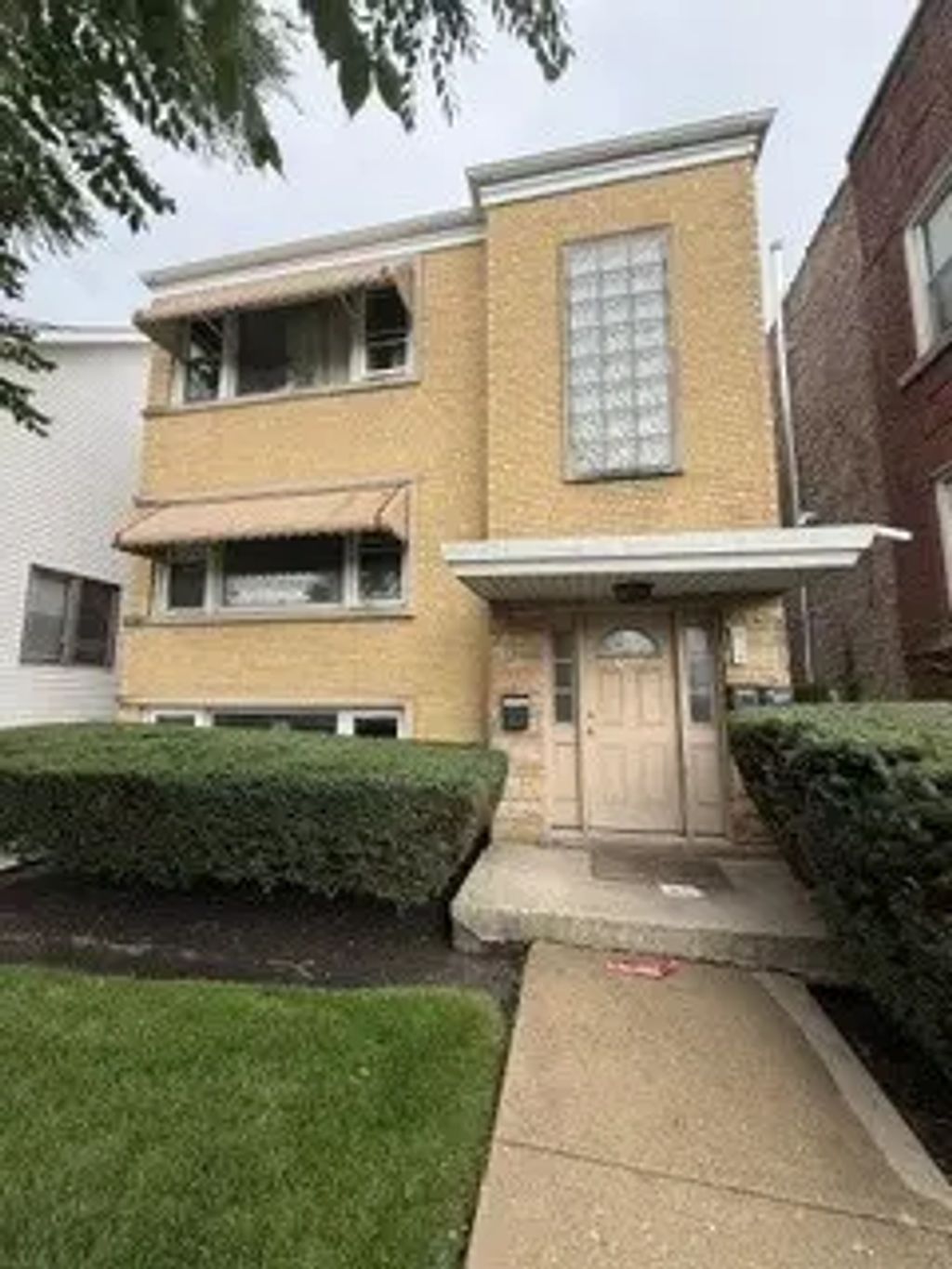 5721 W Addison Street 1, Chicago, 60634
