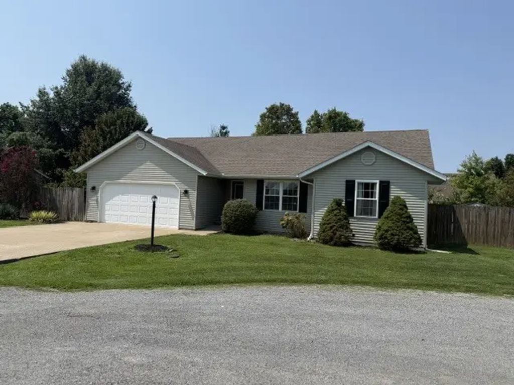 403 Empress Lane, Herrin