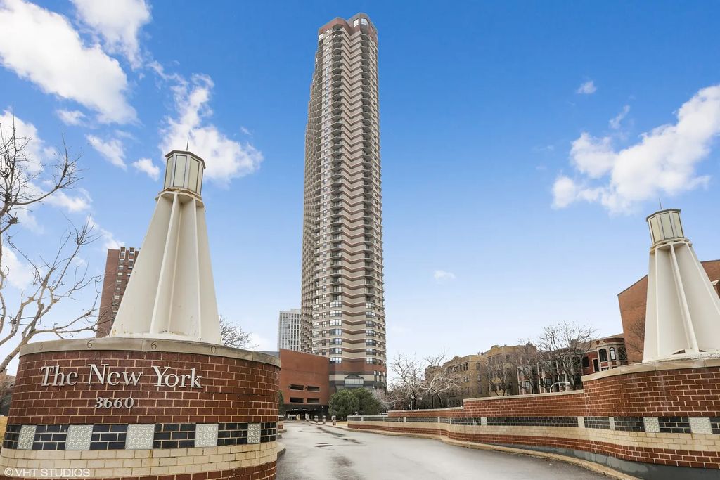 3660 N Lake Shore Drive 3903, Chicago, 60613