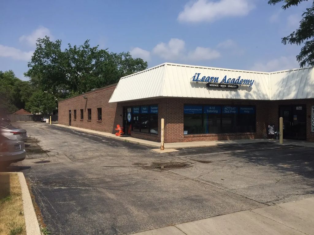 1838 Waukegan Road, Glenview
