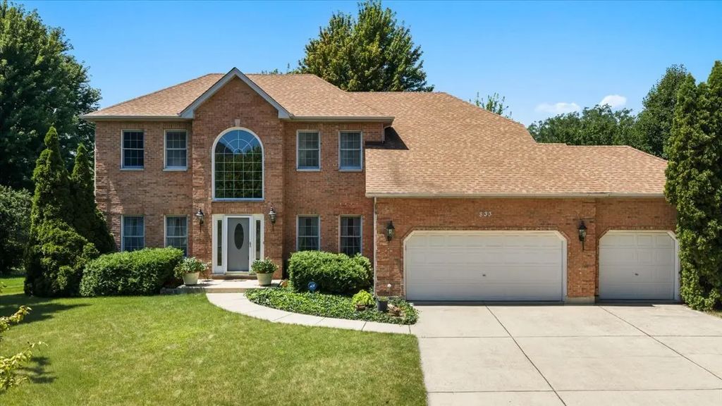 833 Pottawatomie Trail, Batavia