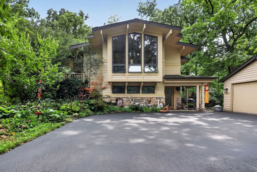 3700 Douglas Road, Downers Grove