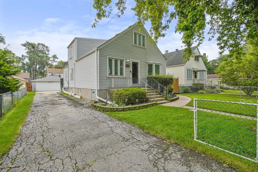 5037 S Linder Avenue, Chicago, 60638