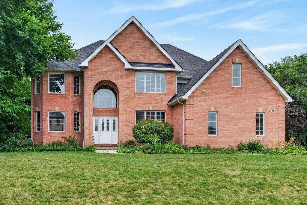 1605 Myrtle Park Street, Roselle