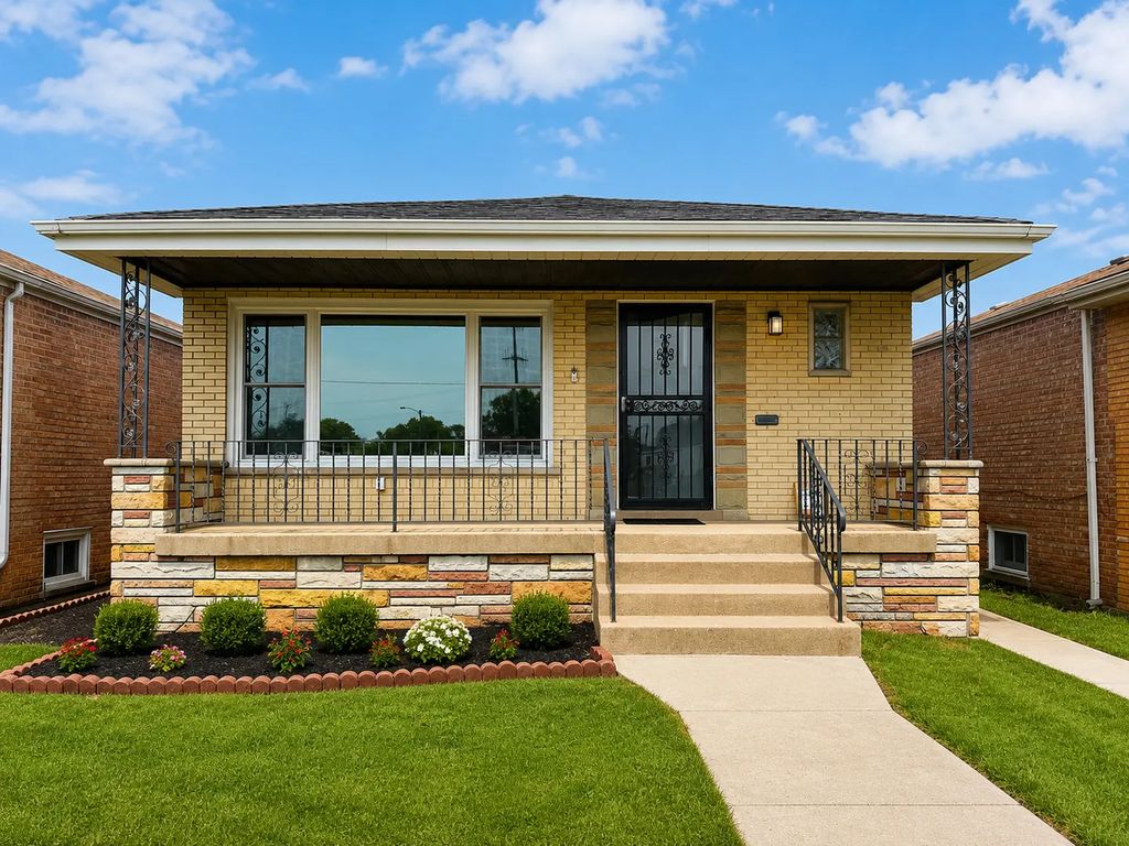 3836 W 85th Street, Chicago