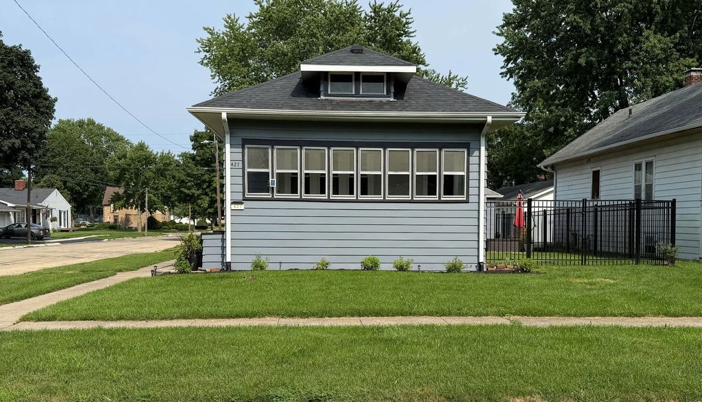 427 N 12th Street, Rochelle