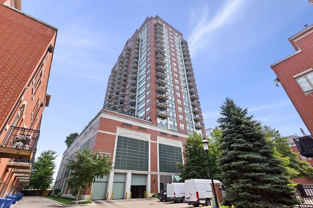 1717 S Prairie Avenue 2004, Chicago, 60616