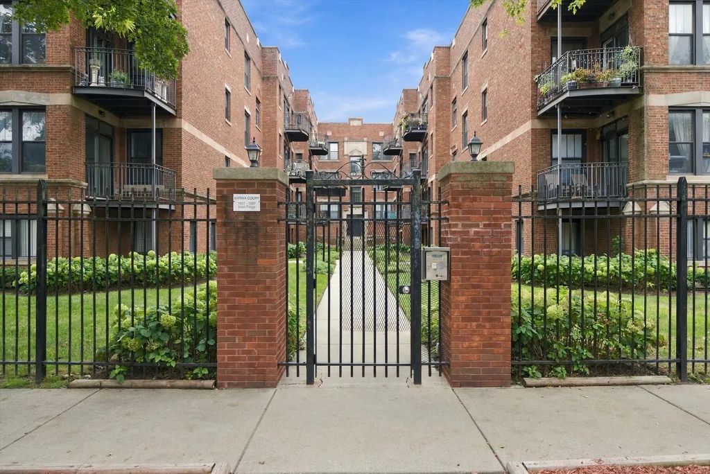 1627 W Fargo Avenue 1s, Chicago