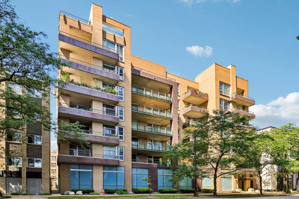5430 N Sheridan Road 504, Chicago, 60640