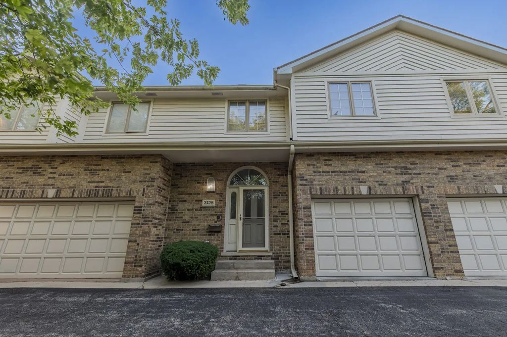 3125 Lake Avenue, Wilmette