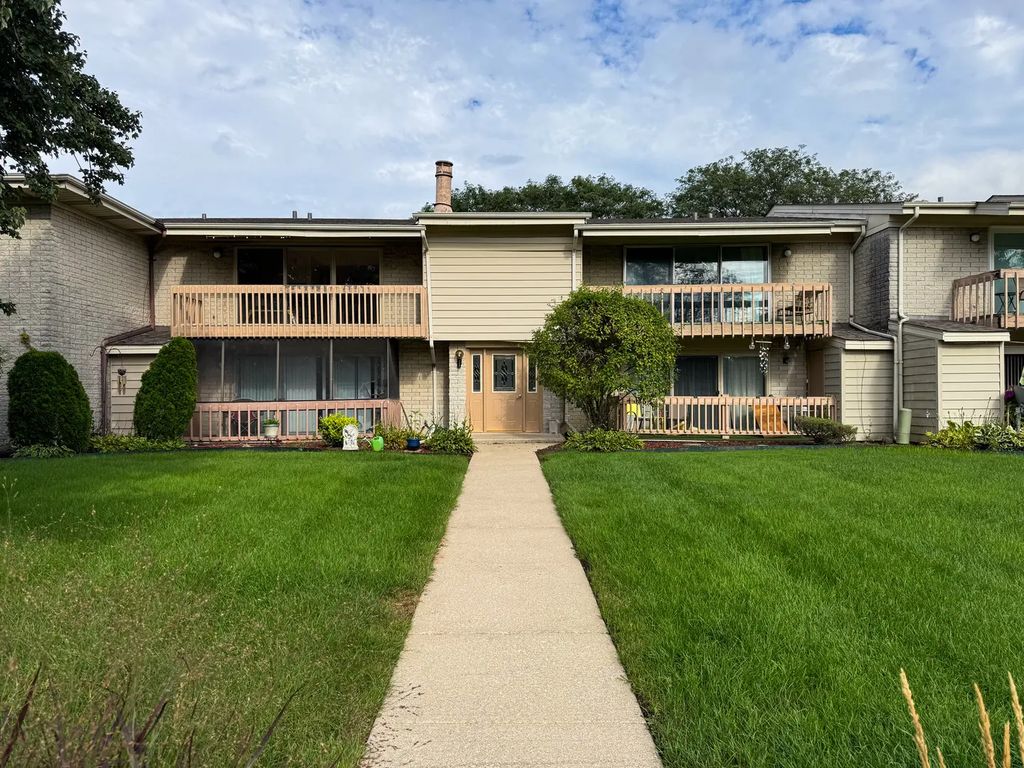 15801 Orlan Brook Drive 54, Orland Park