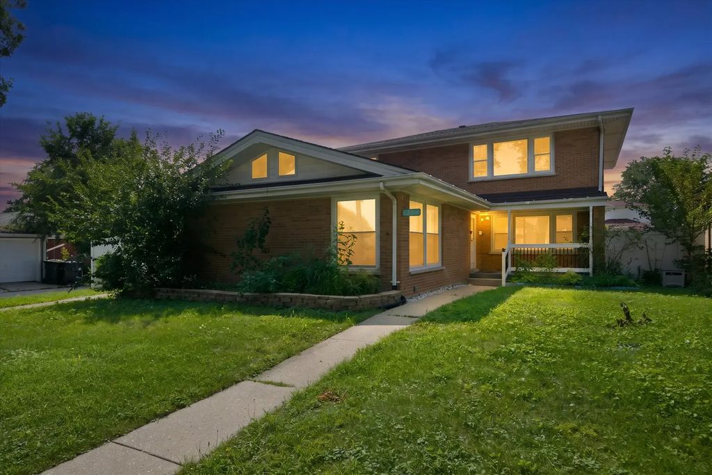 2420 Elm Street, River Grove