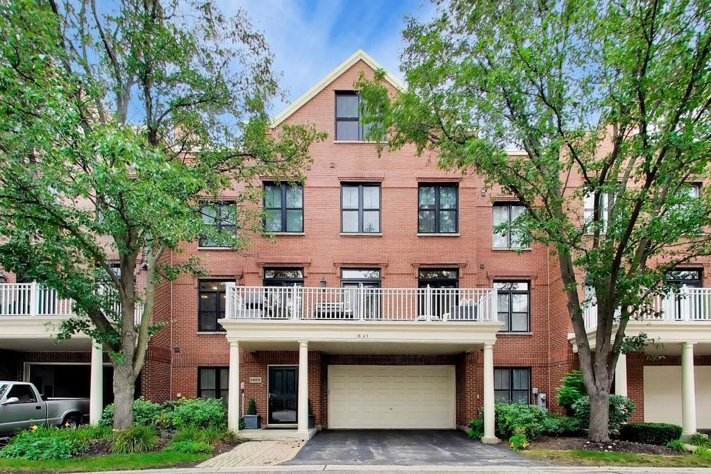 1865 Admiral Court 92, Glenview