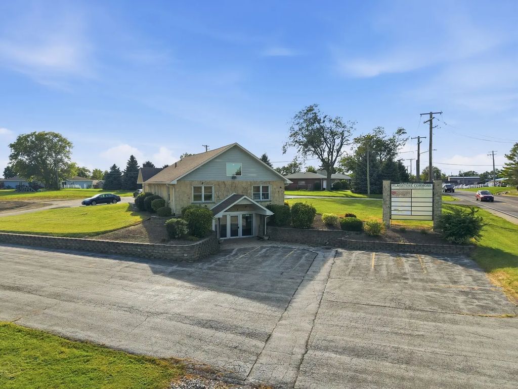 394 W Indiana Avenue, Beecher