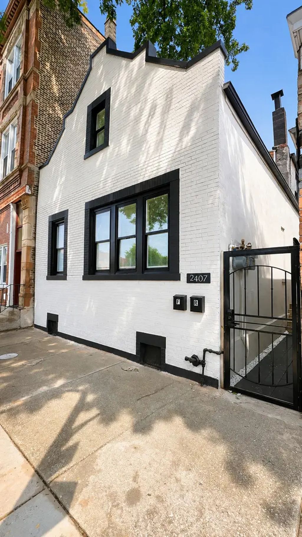 2407 S Albany Avenue, Chicago, 60623