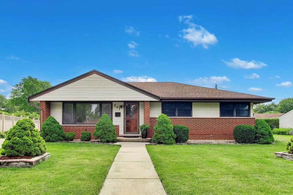3n361 N Howard Avenue, Elmhurst