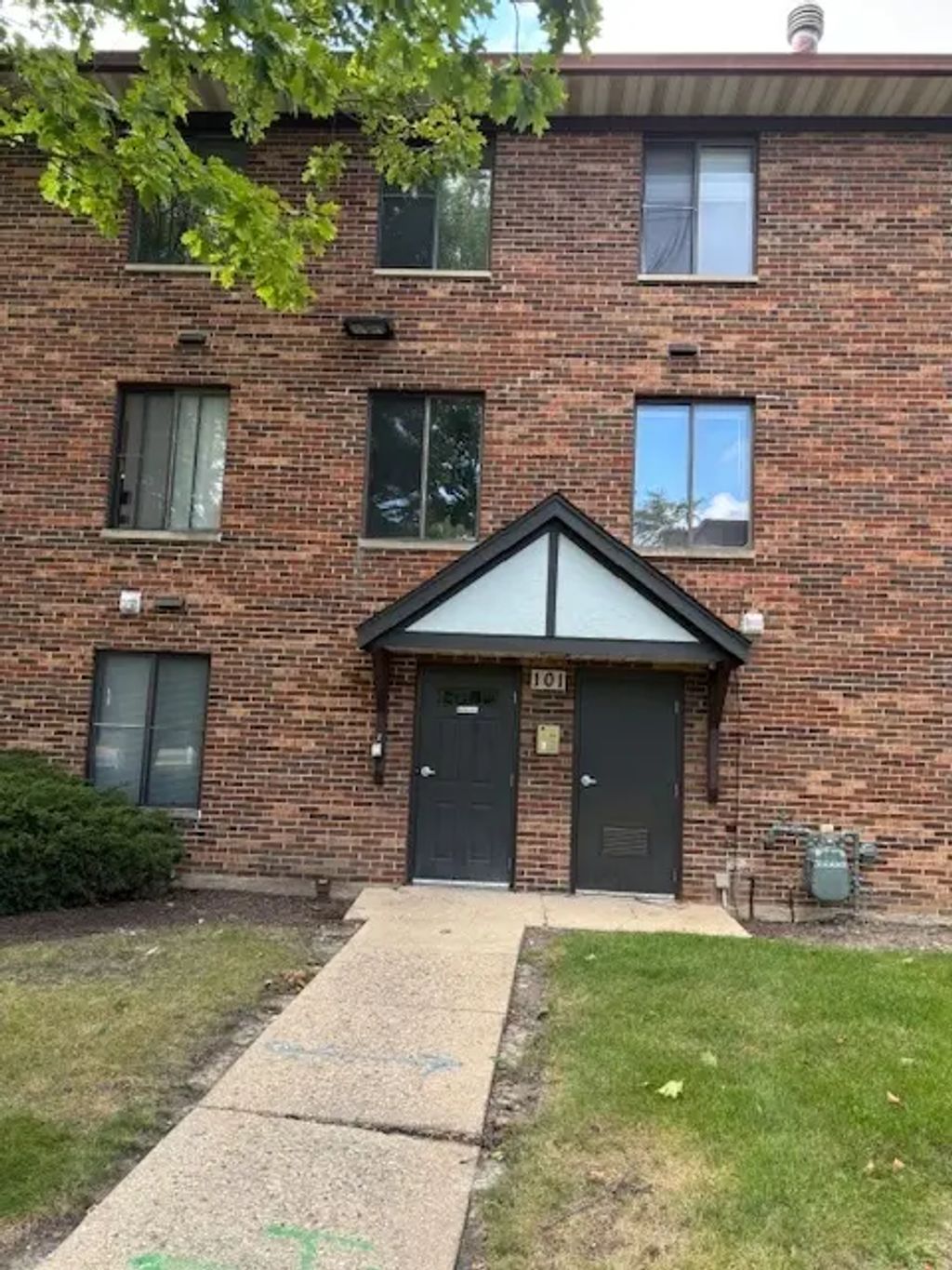 101 Gregory Street 12, Aurora