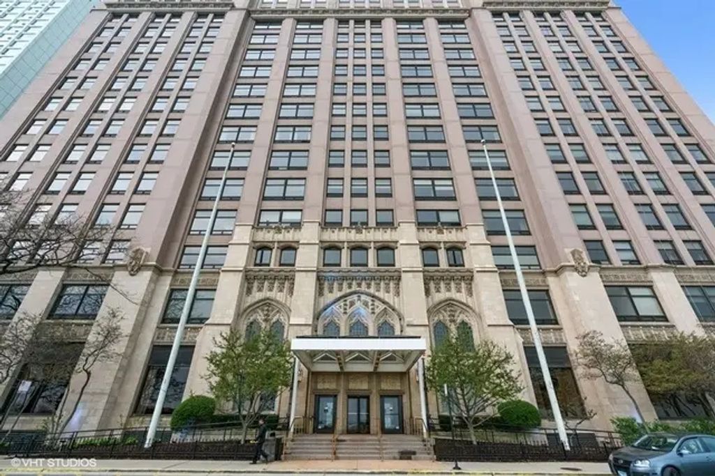 680 N Lake Shore Drive 711, Chicago, 60611
