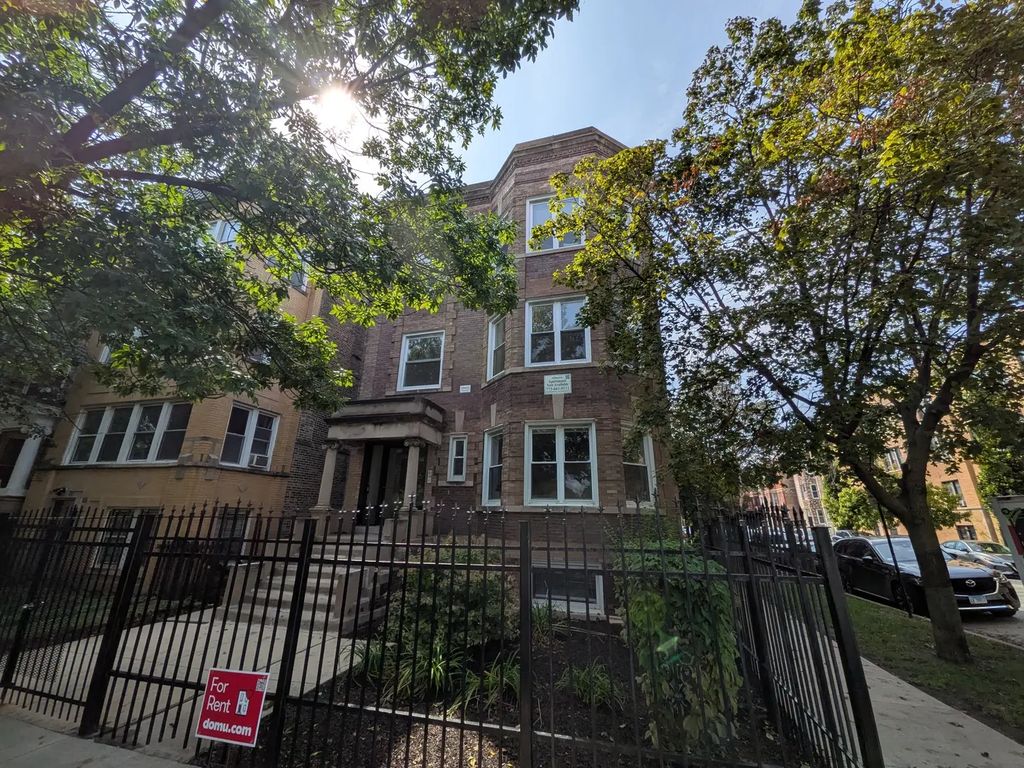 1524 N Kedzie Avenue 2, Chicago, 60651