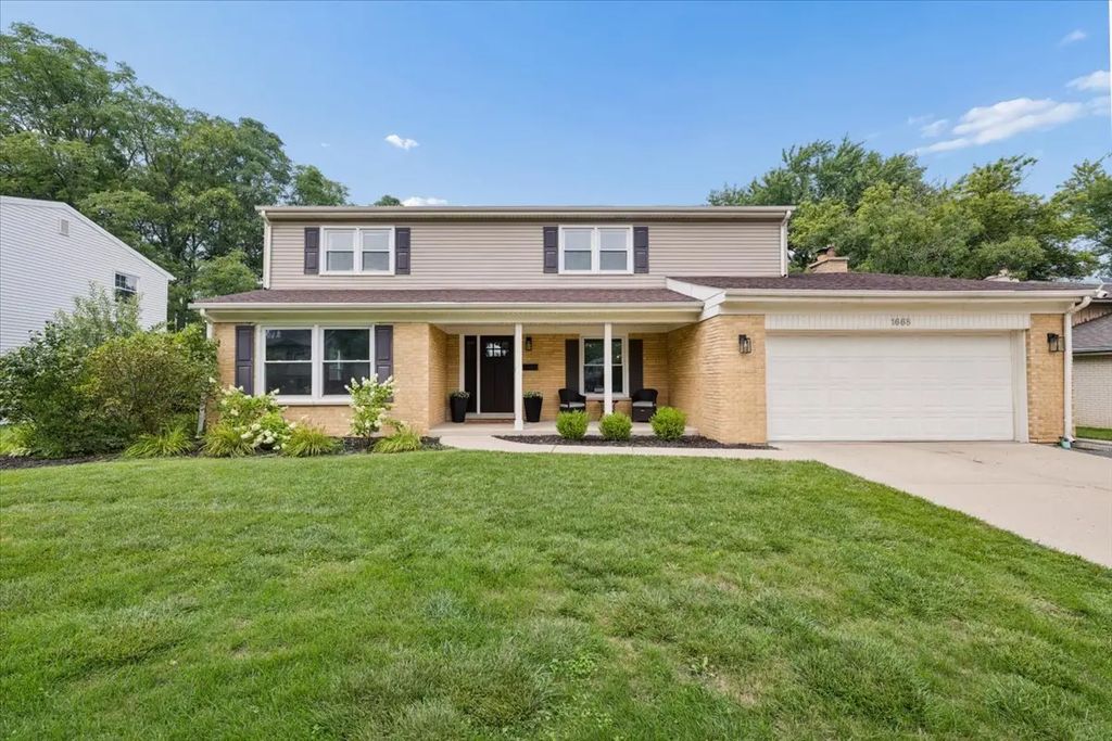 1668 Central Avenue, Deerfield